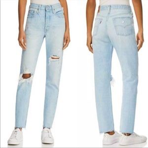 Levi’s distressed light wash jeans NEVER worn